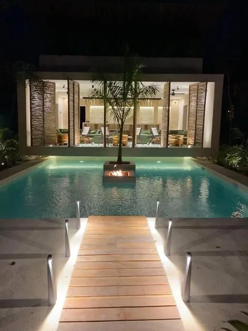 Reflective Jungle Treehouse With Plunge Pool Apartment Tulum Mexico